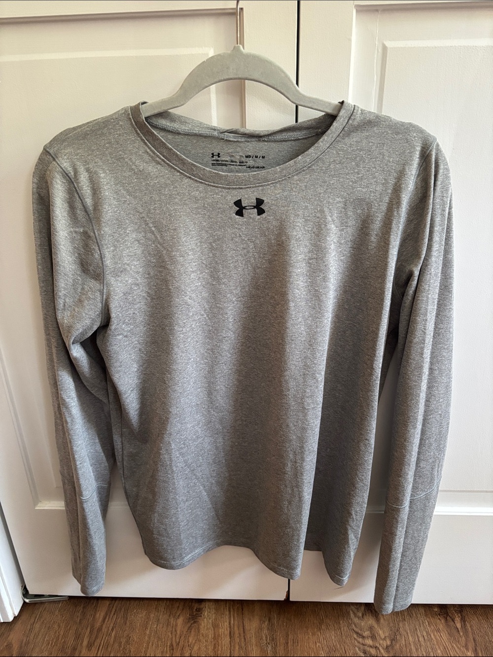 Under Armour Heather Gray Crewneck Long Sleeve Tee